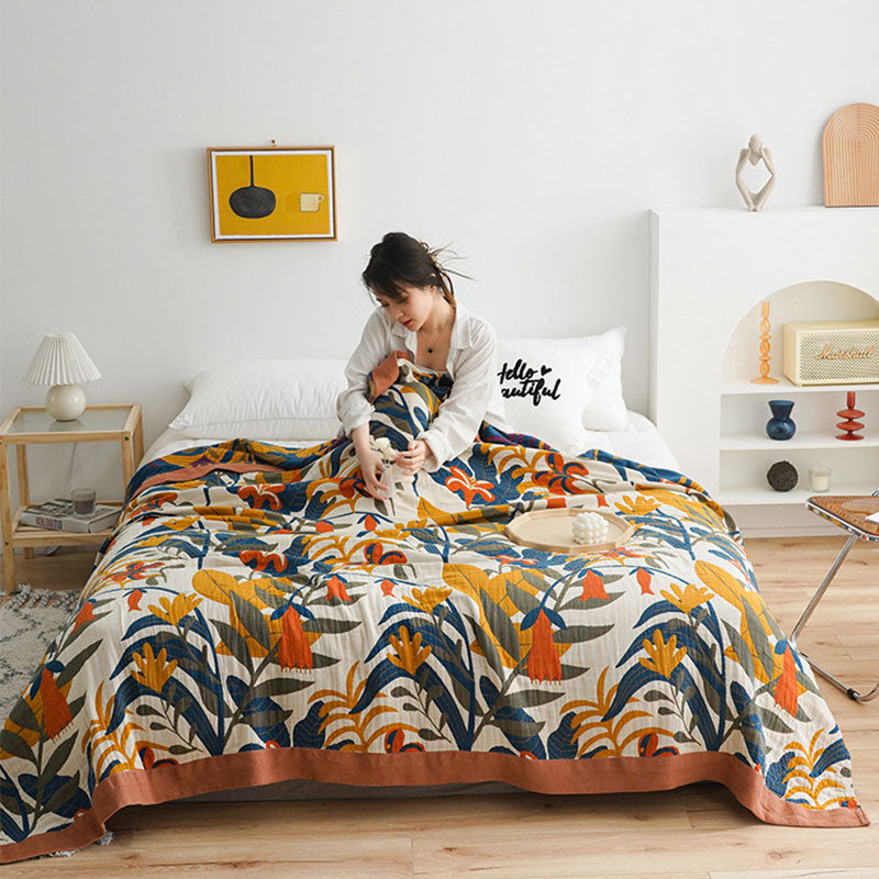 Amber Floral Printed Reversible Cotton Quilt