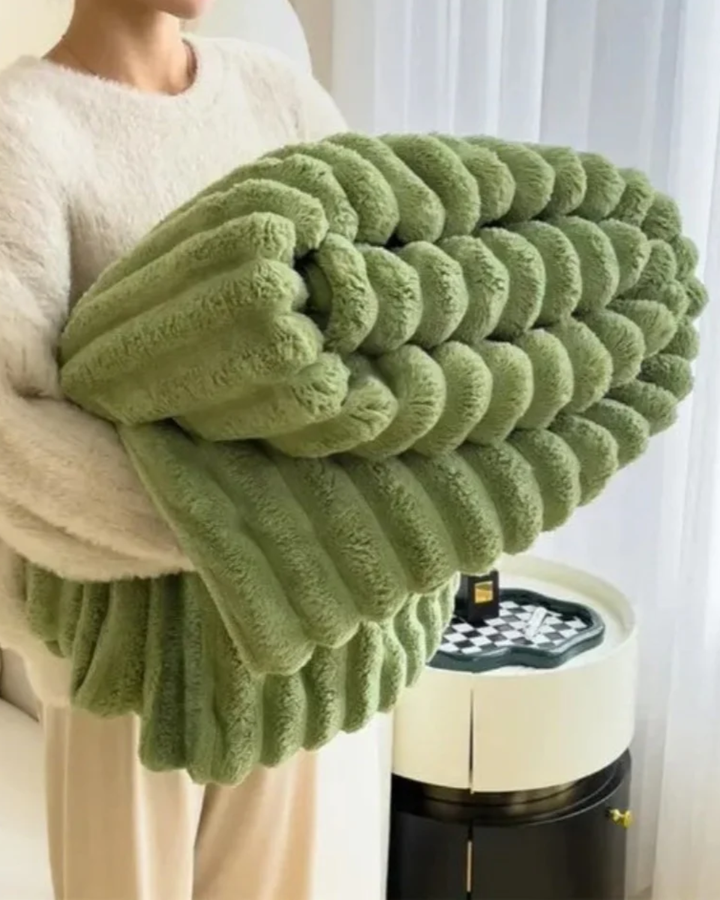 Luxury Fleece Throw Blanket for Sofa – Ultra Soft & Warm Textured Design