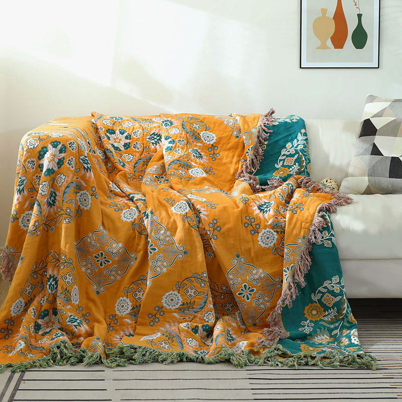 Floraya Reversible Cotton Woven Quilt