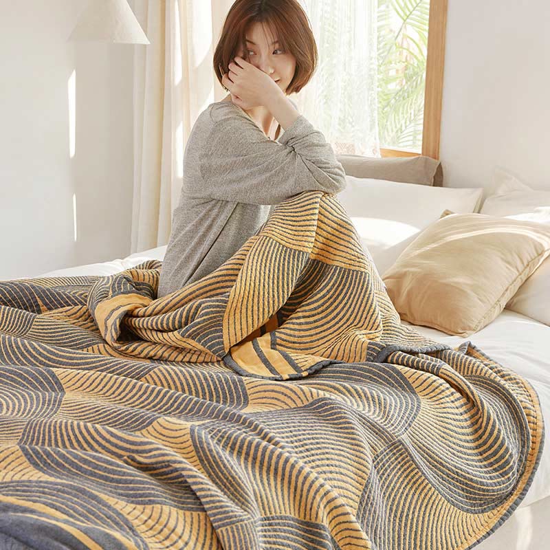 Four Layer Muslin Quilt – Soft Reversible Comforter