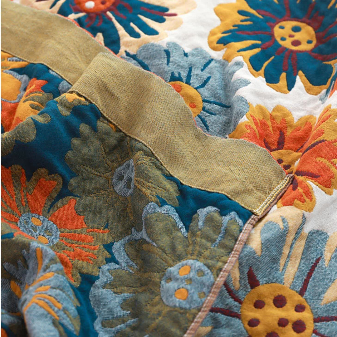Reversible Cotton Flower Quilt – Organic Double-Sided Bedding