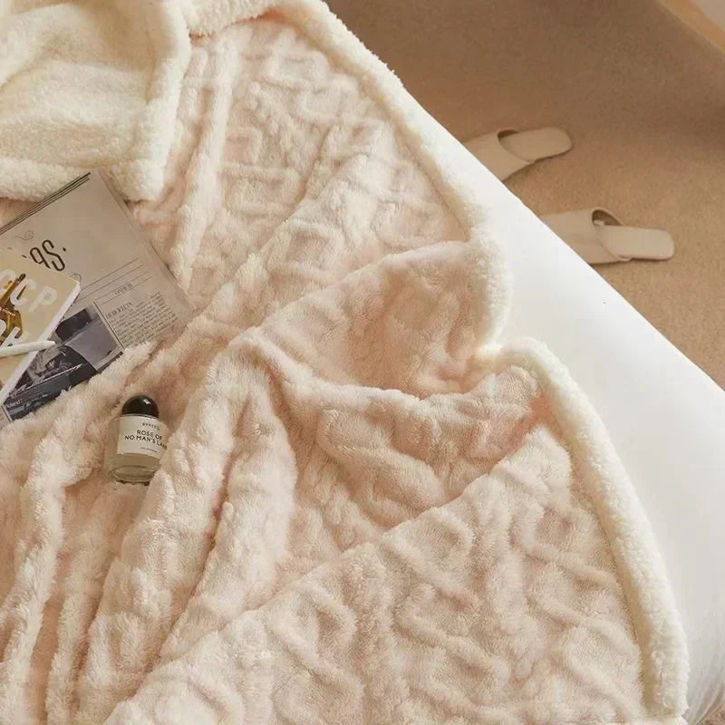 Ultra-Soft Lambswool Fleece Blanket – Thick Winter Bed Throw
