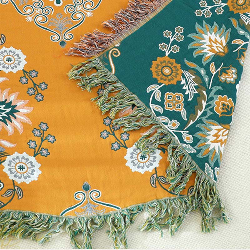 Floraya Reversible Cotton Woven Quilt