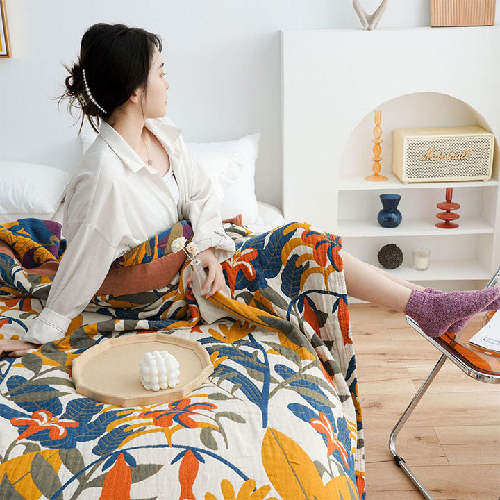 Amber Floral Printed Reversible Cotton Quilt
