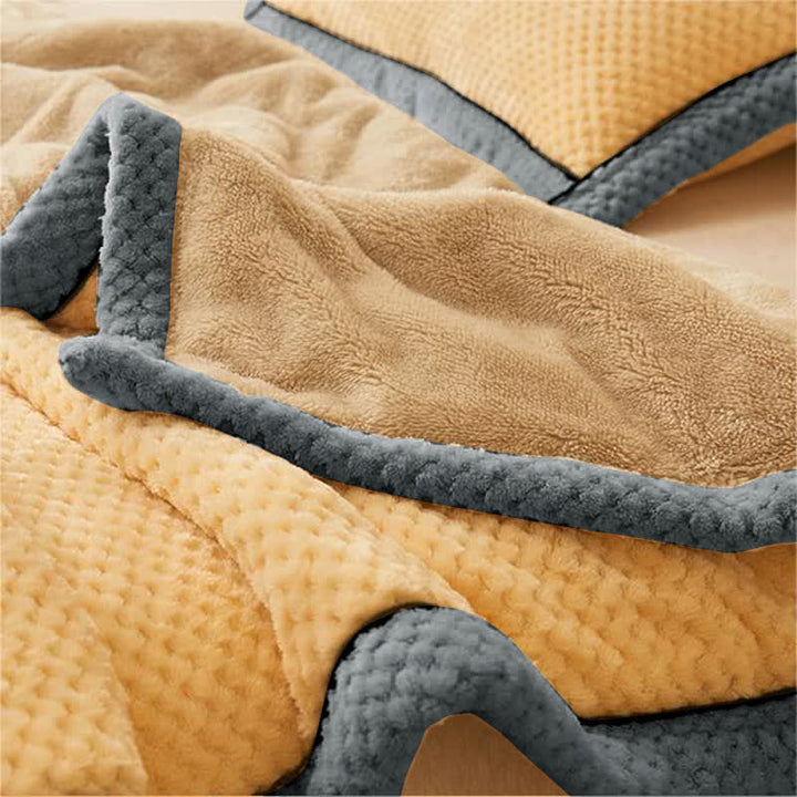Microfiber Coral Fleece Throw Blanket with Zipper