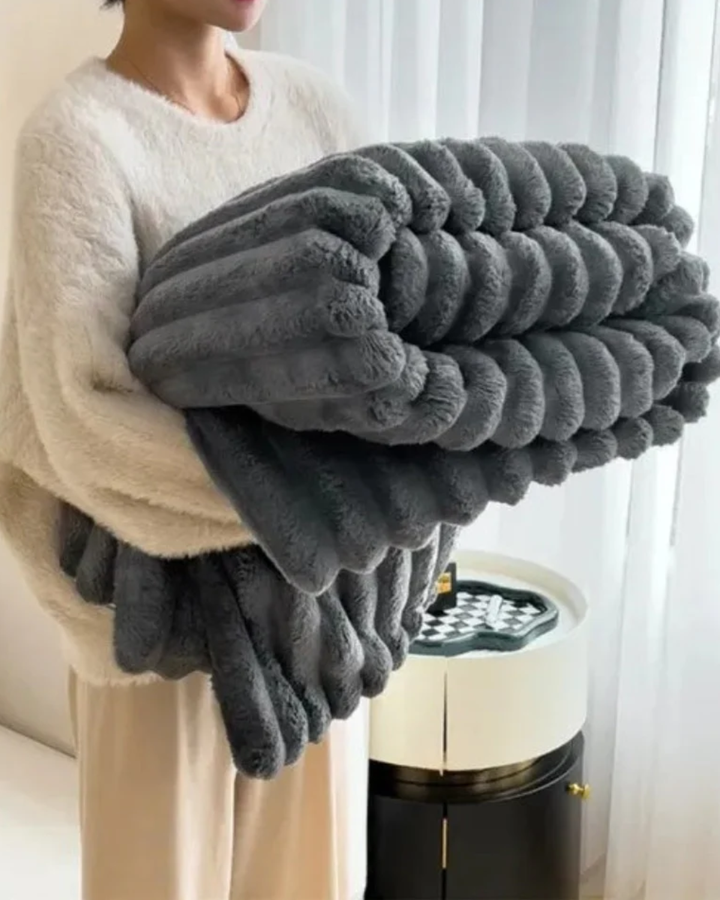 Luxury Fleece Throw Blanket for Sofa – Ultra Soft & Warm Textured Design