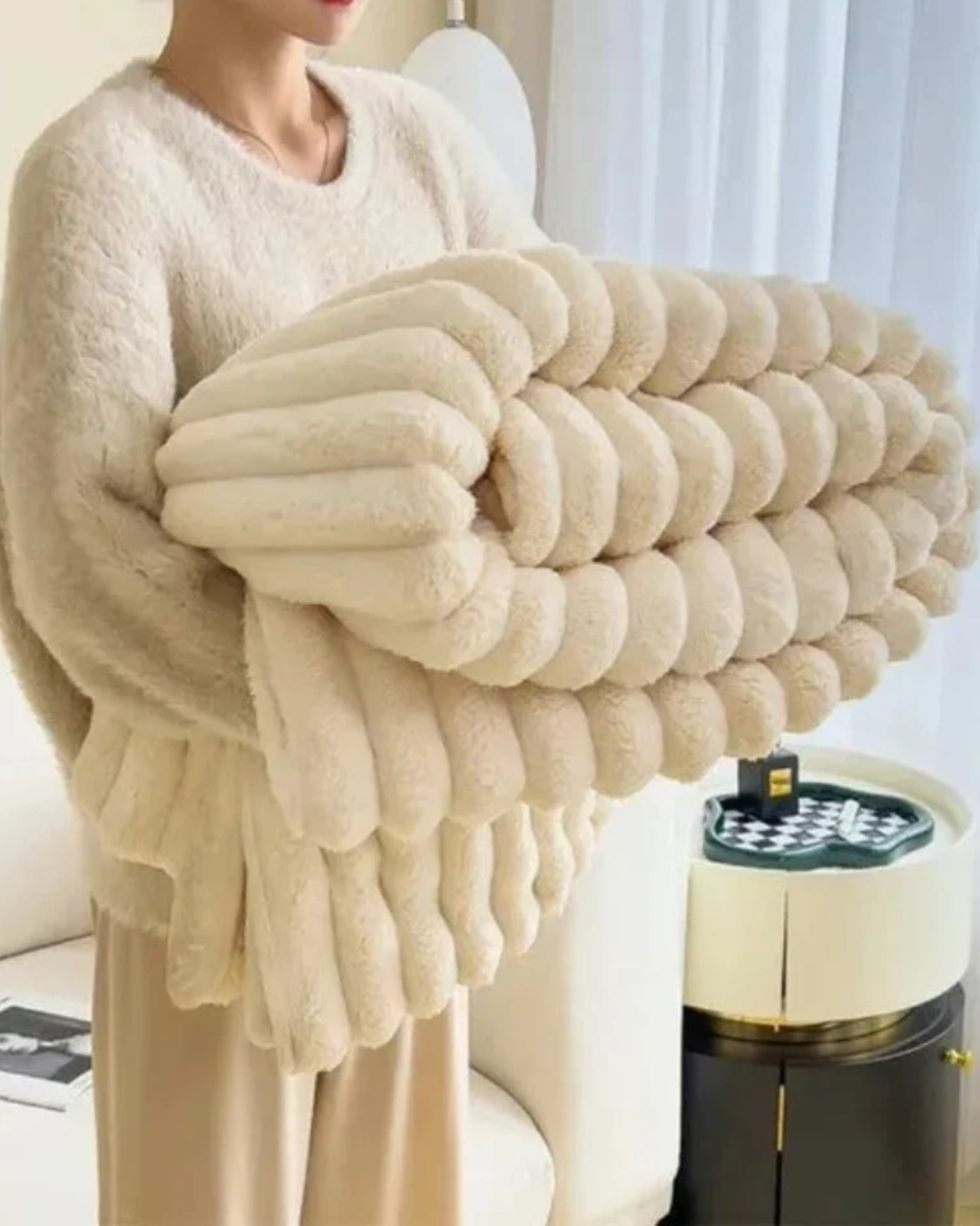 Luxury Fleece Throw Blanket for Sofa – Ultra Soft & Warm Textured Design