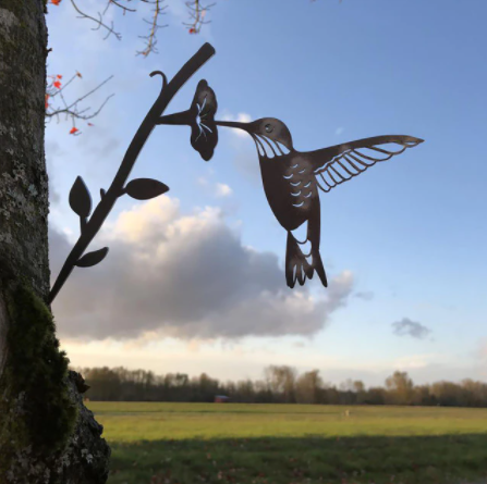 Metal Bird Silhouette Garden Decor – Elegant Outdoor Wall Sculpture